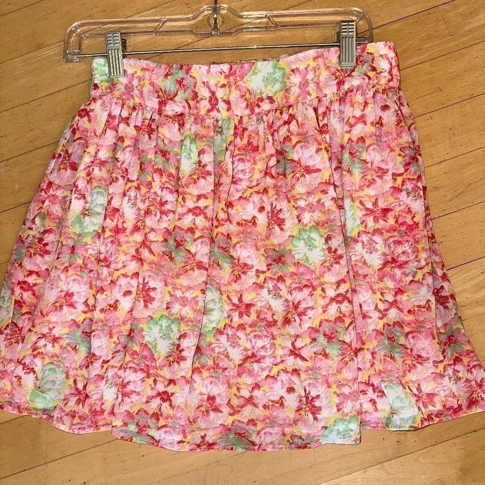 Zara Basic floral skirt, S.  CB1981